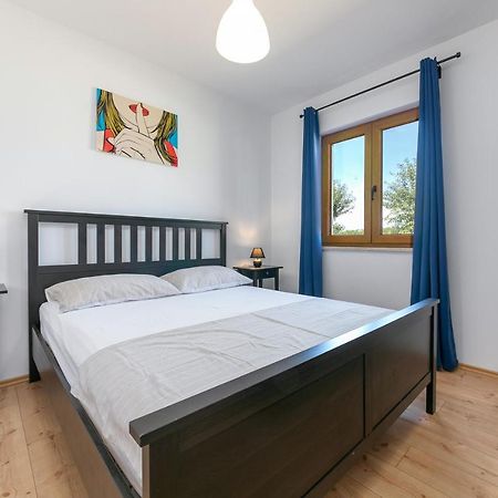 Villa Grebac à Kaštelir Extérieur photo