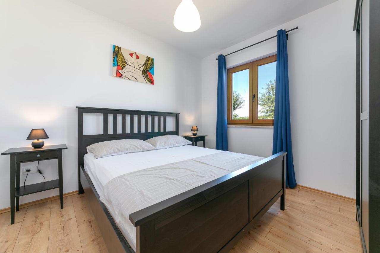 Villa Grebac à Kaštelir Extérieur photo
